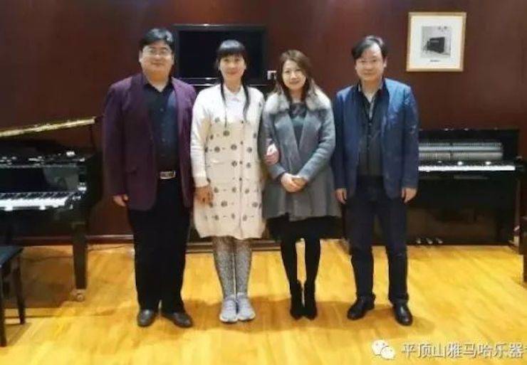 金沙js93252艺术家朱楣——《练琴的艺术》平顶山巡讲圆满结束