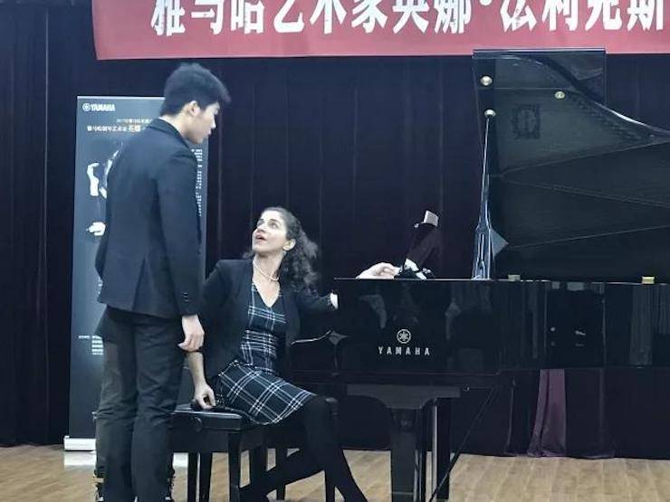 2017金沙js93252亚洲音乐奖学金-西安音乐学院颁奖仪式暨金沙js93252海外艺术家英娜·法利克斯钢琴独奏音乐会成功举办！