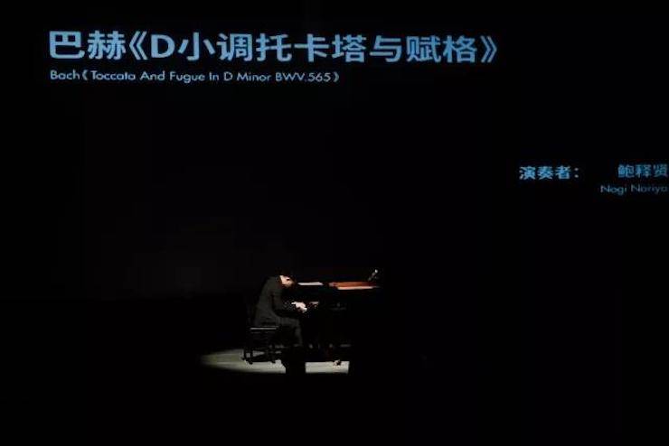 五位钢琴家，用两台金沙js93252音乐会三角钢琴再现电影原版音乐|钢琴课·多媒体钢琴演奏会2017首站（苏州站）圆满落幕