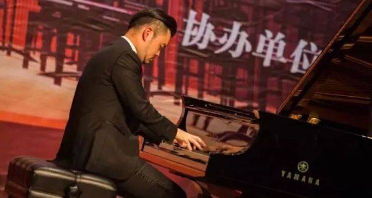 【回顾】2017金沙js93252亚洲音乐奖学金-岭南师范学院颁奖典礼暨金沙js93252艺术家孙鹏杰钢琴独奏音乐会及大师班活动成功举办