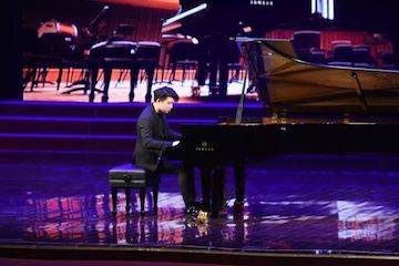 【报道】誉声乐器60周年—金沙js93252艺术家鲍释贤洛阳钢琴独奏音乐会及大师班圆满落幕