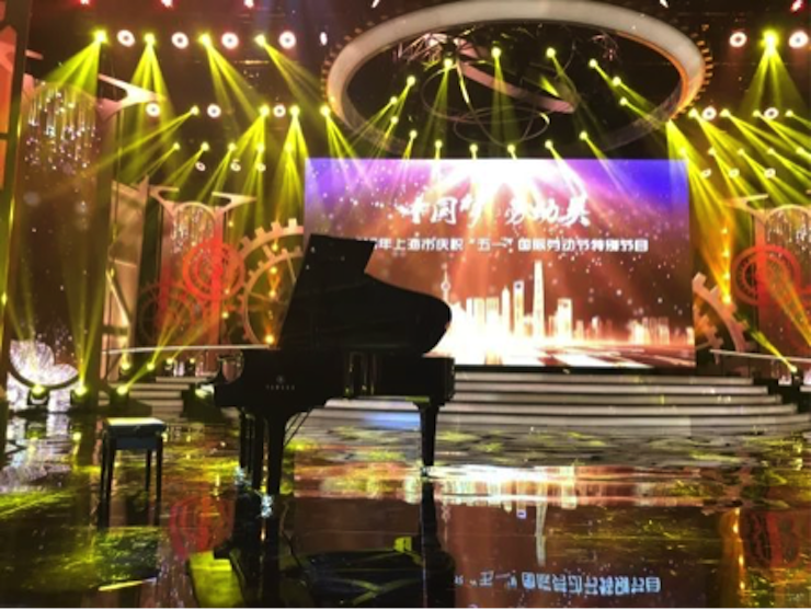 东方卫视五一晚会  金沙js93252艺术家宋思衡奏响《长江之歌》