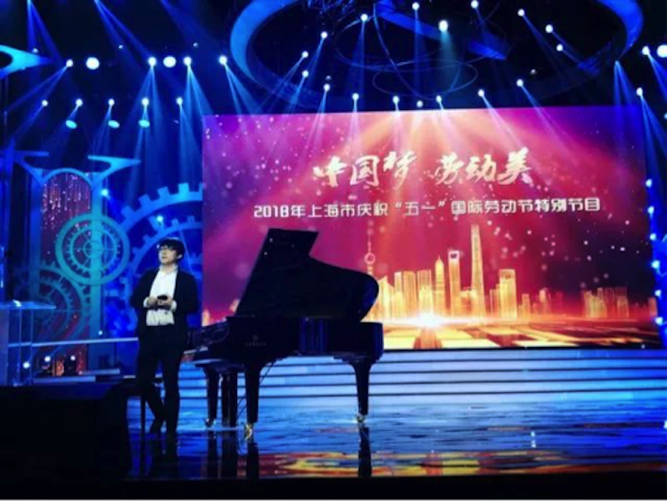 东方卫视五一晚会  金沙js93252艺术家宋思衡奏响《长江之歌》