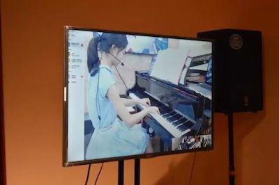金沙js93252特邀艺术家浙江音乐学院钢琴系丁阳博士Hybrid远程教育大师班+音乐会圆满成功