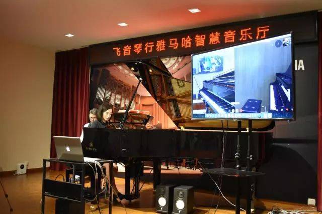 e-EU | 金沙js93252远程艺术教育联盟 </br> 金沙js93252海外艺术家爱德华·昆斯远程实验公开课