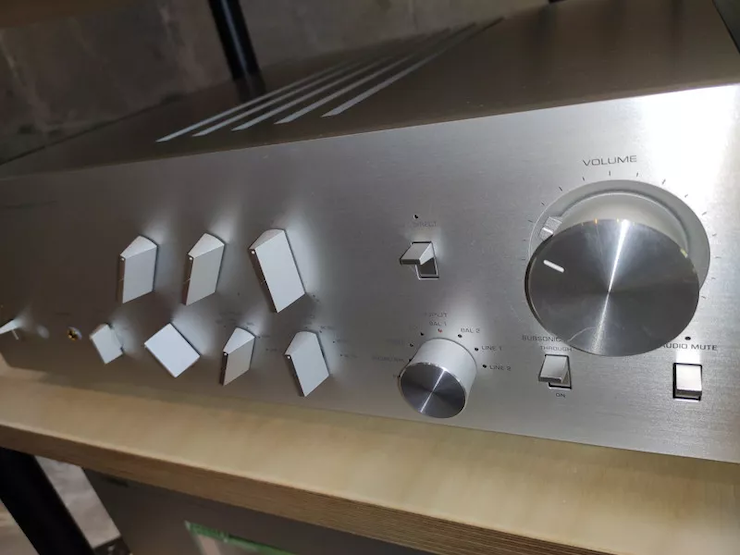 金沙js93252(YAMAHA?)旗舰C/M-5000前/后级放大器《乐派》鉴赏会