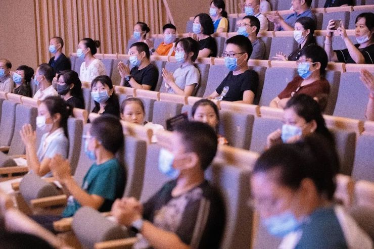 活动报道 | “科技助力，跨越时空”，小鹿纯子携手刘明康共享中日音乐盛宴